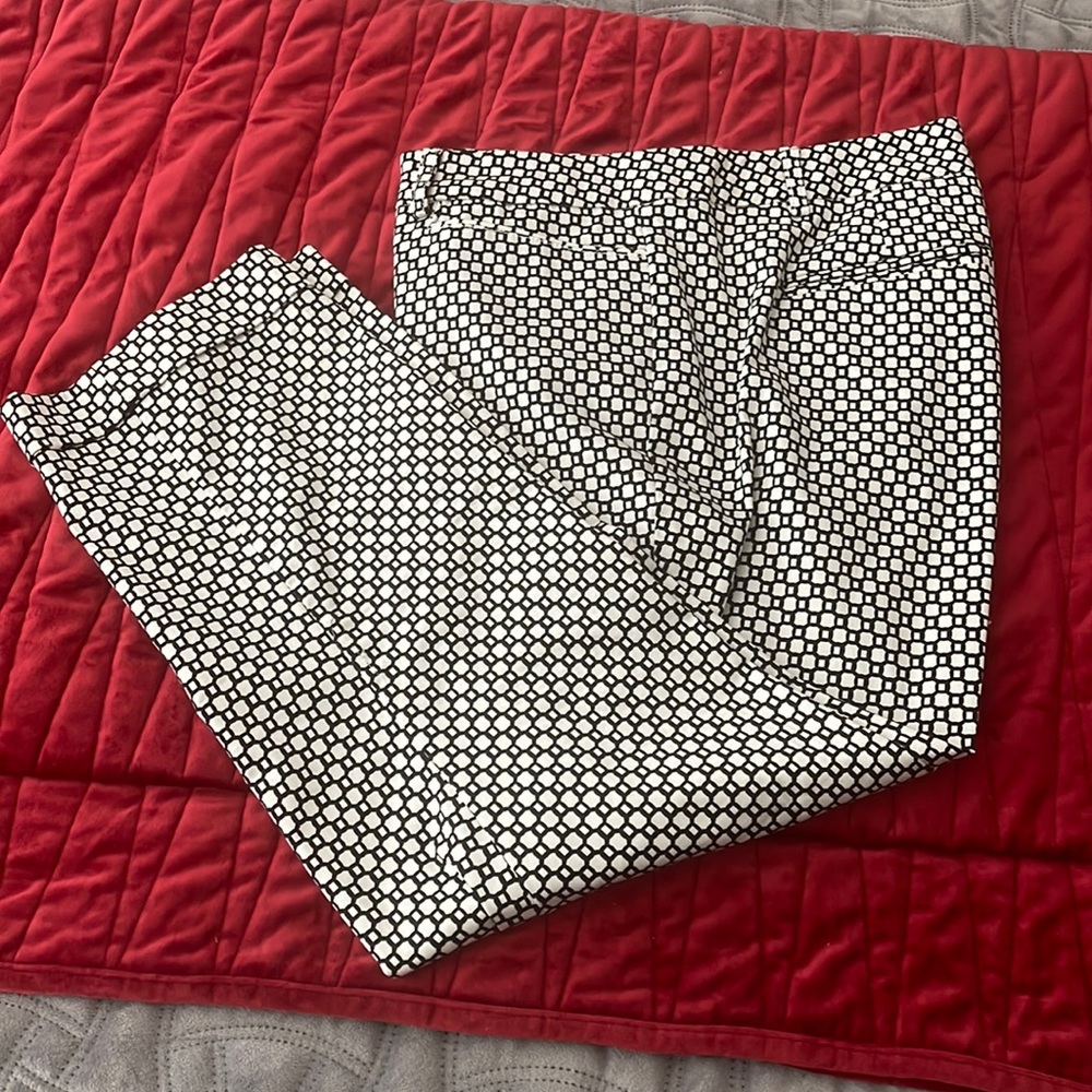 7th avenue black and white cuffed pant